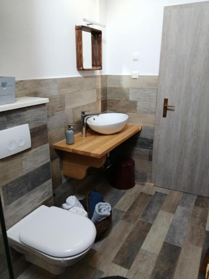 Marcelovi Dvori Bed & Breakfast Pirovac Dış mekan fotoğraf