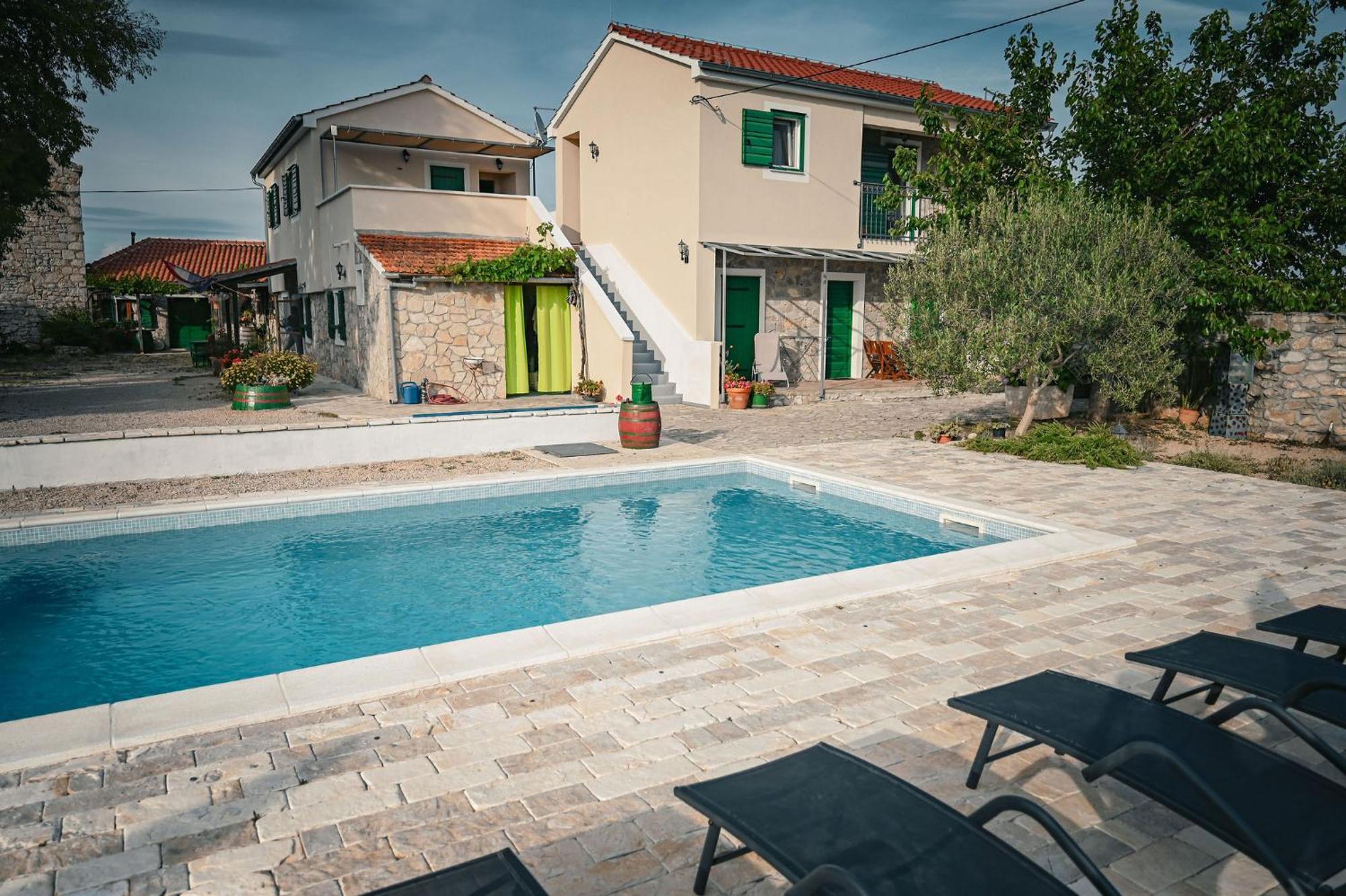 Marcelovi Dvori Bed & Breakfast Pirovac Dış mekan fotoğraf